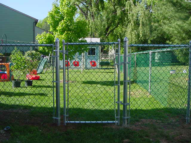 chain link fence around yard