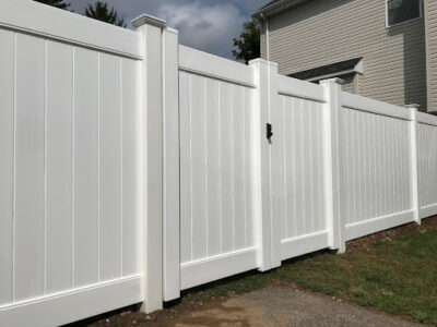vinyl privacy fence