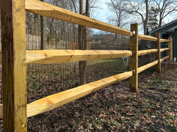 diamond rail wooden fence